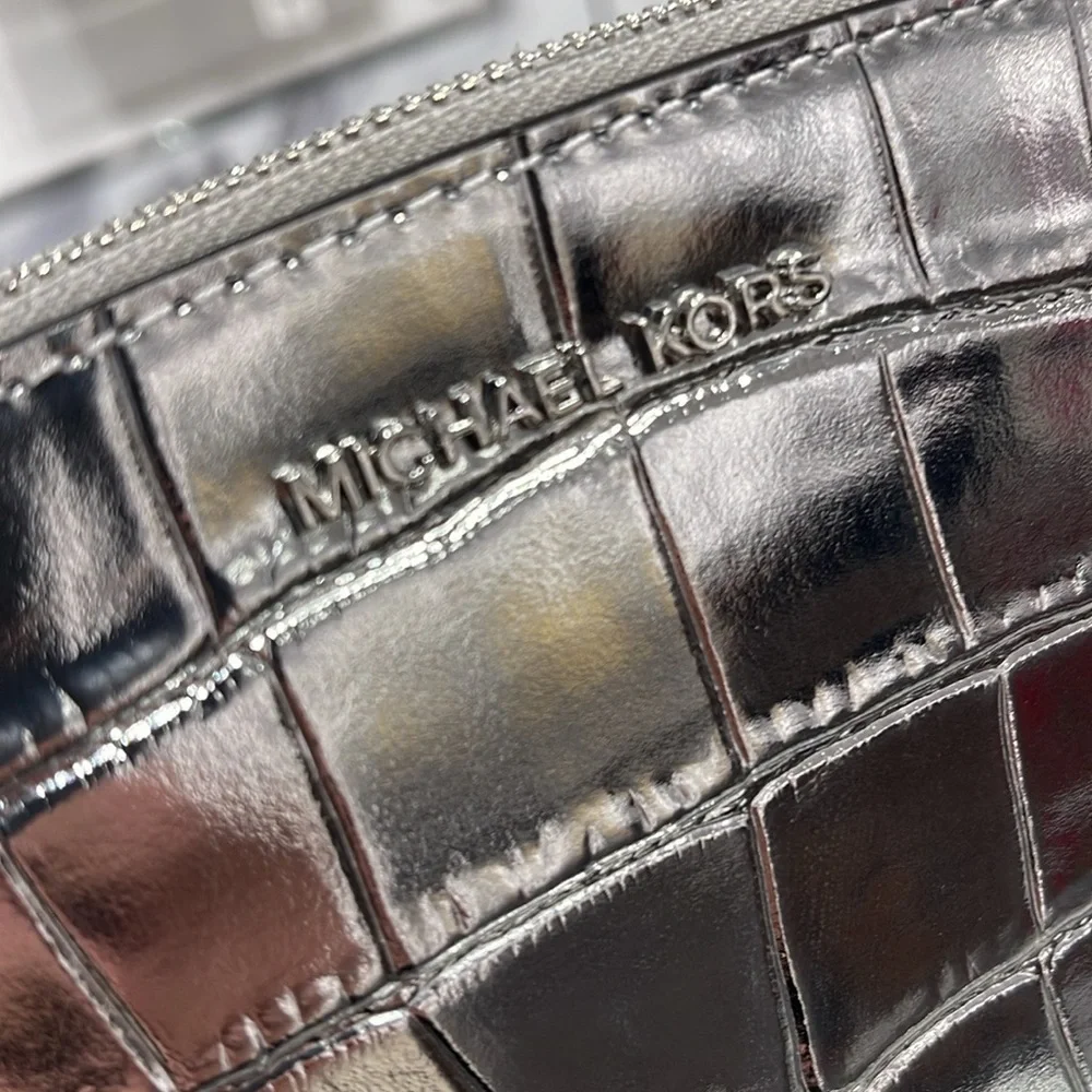 Michael Kors Empire Sm Metallic Crocodile Embossed Leather Travel Pouch Silver